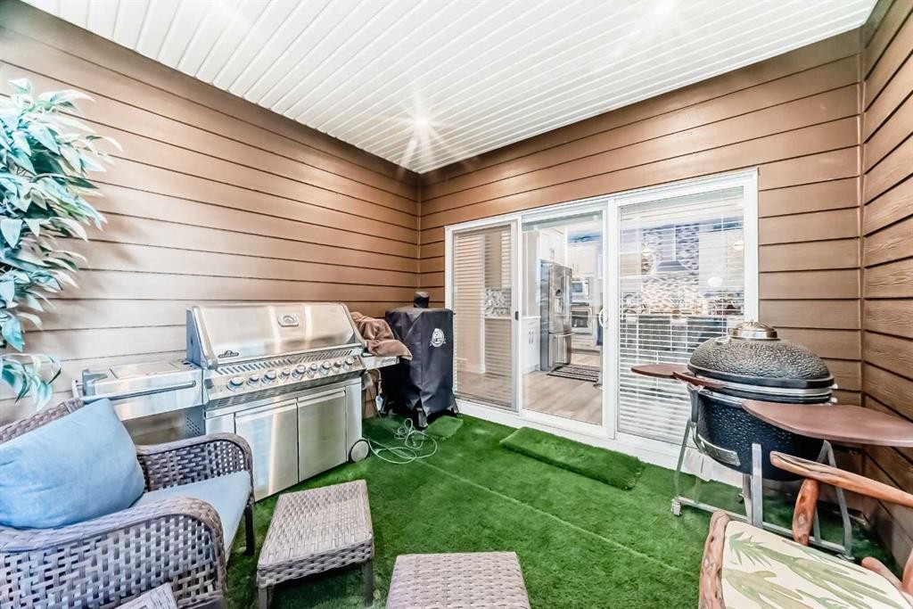 477 Legacy Boulevard Se, Calgary, AB - Outdoor With Deck Patio Veranda With Exterior