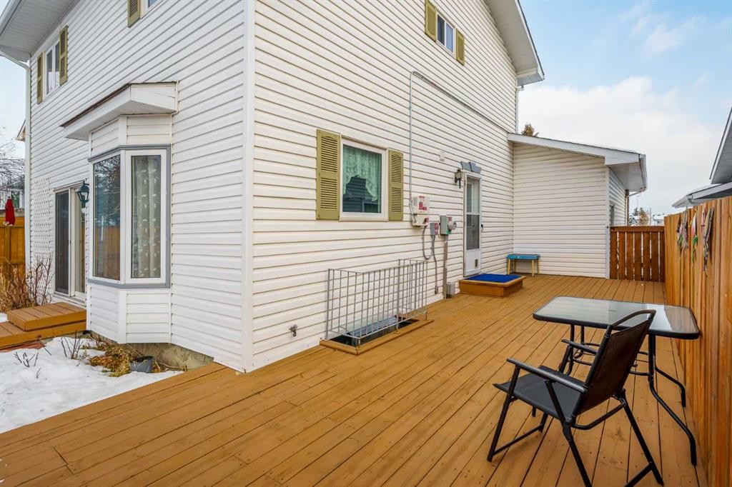 43 Millrise Crescent Sw, Calgary, AB - Outdoor With Deck Patio Veranda With Exterior