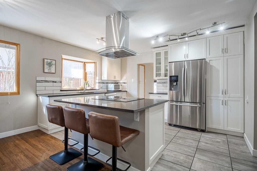 94 Brantford Crescent Nw, Calgary, AB - Indoor