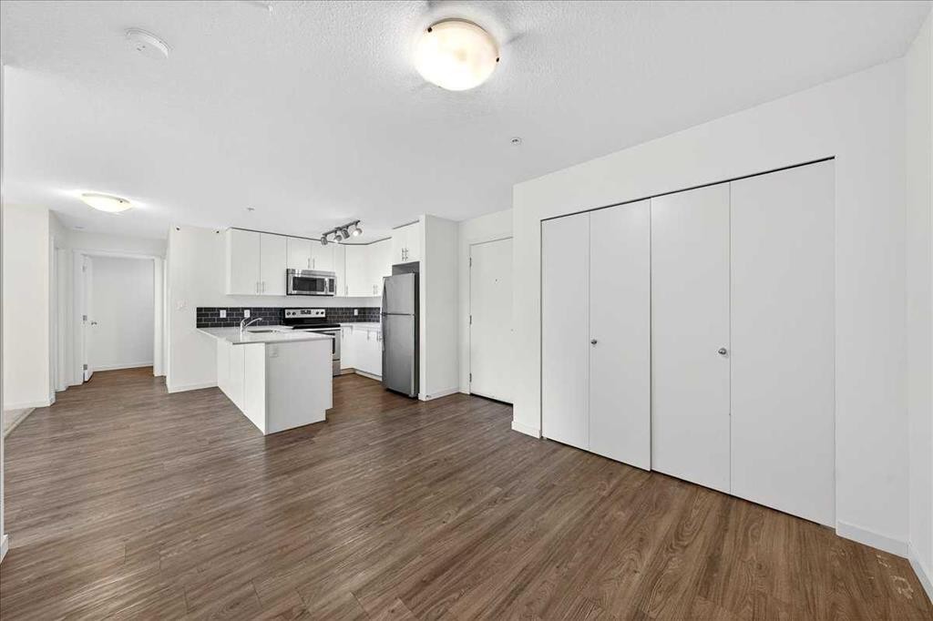 2308-181 Skyview Ranch Manor Ne, Calgary, AB - Indoor Photo Showing Kitchen