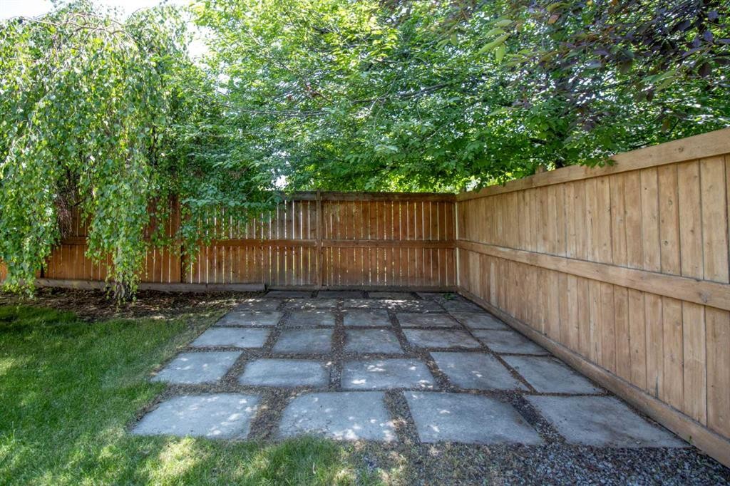 235 Everwillow Close Sw, Calgary, AB - Outdoor