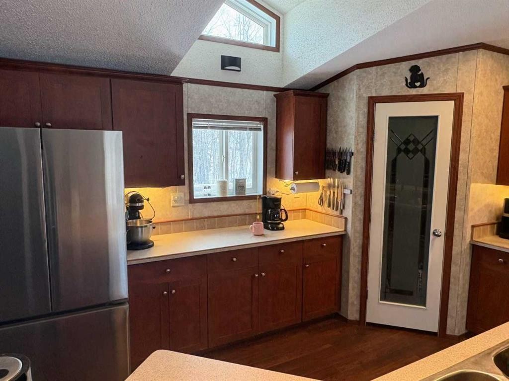 101071 Township Road 740, Rural Grande Prairie No. 1, County Of, AB - Indoor Photo Showing Kitchen
