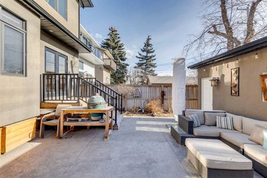 2407 Westmount Road Nw, Calgary, AB - Outdoor With Deck Patio Veranda With Exterior