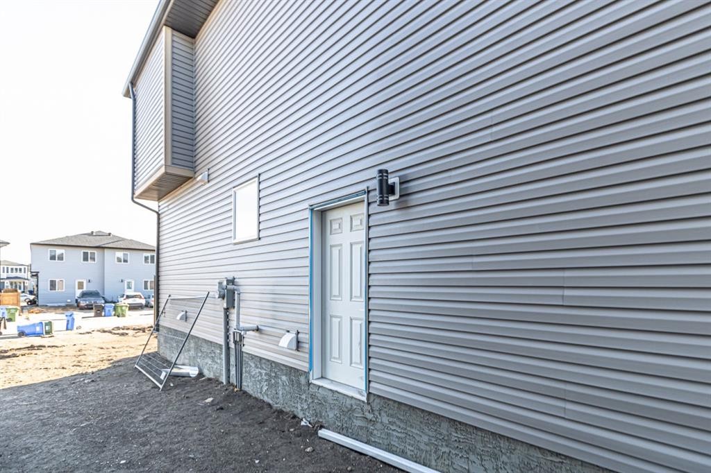 304 Cornerbrook Drive Ne, Calgary, AB - Outdoor