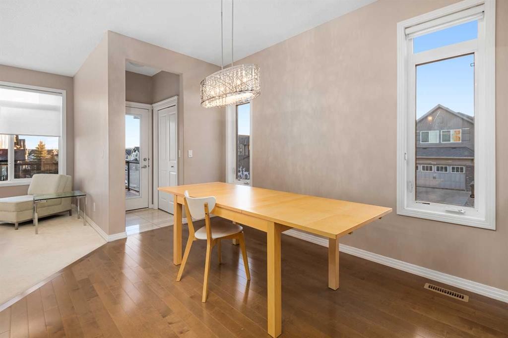 53 Sage Bank Link Nw, Calgary, AB - Indoor Photo Showing Dining Room