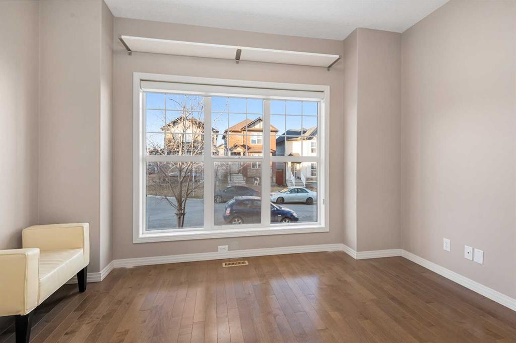 53 Sage Bank Link Nw, Calgary, AB - Indoor Photo Showing Other Room