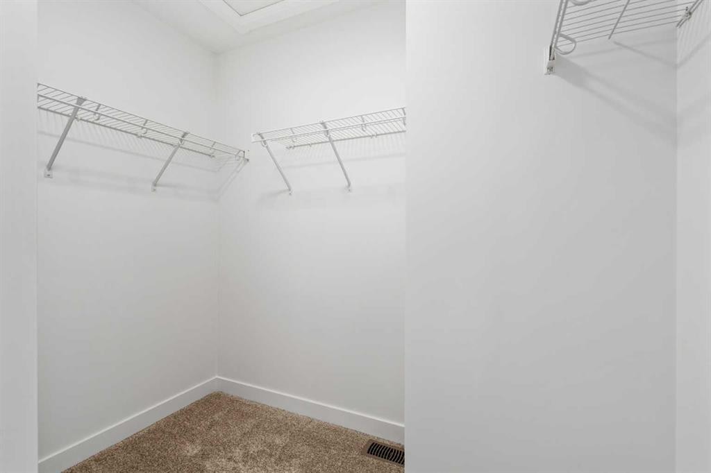 303-65 Belvedere Point Se, Calgary, AB