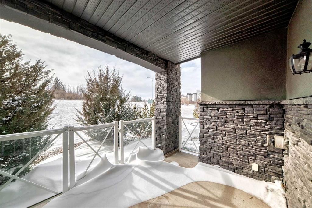 110-1005A Westmount Drive, Strathmore, AB - Outdoor
