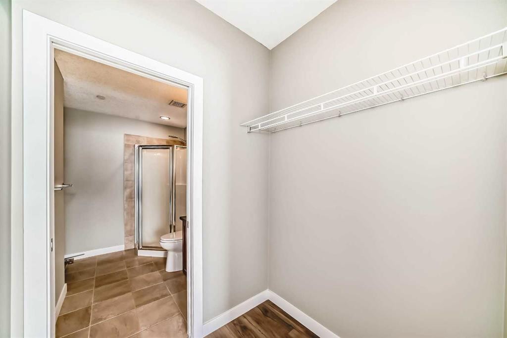 110-1005A Westmount Drive, Strathmore, AB - Indoor