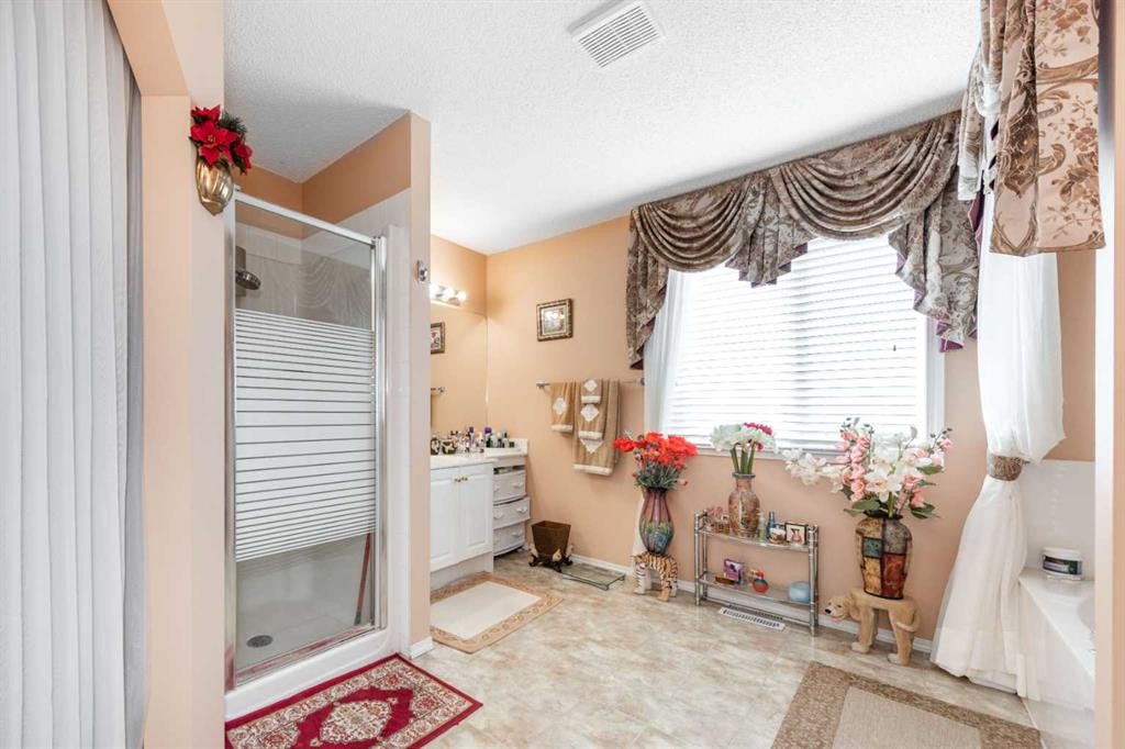 26 Citadel Crest Link Nw, Calgary, AB -