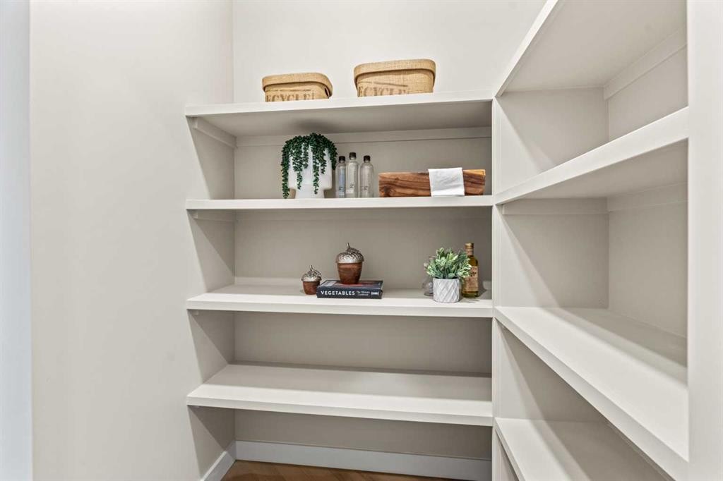 47 Sundown Crescent, Cochrane, AB - Indoor With Storage