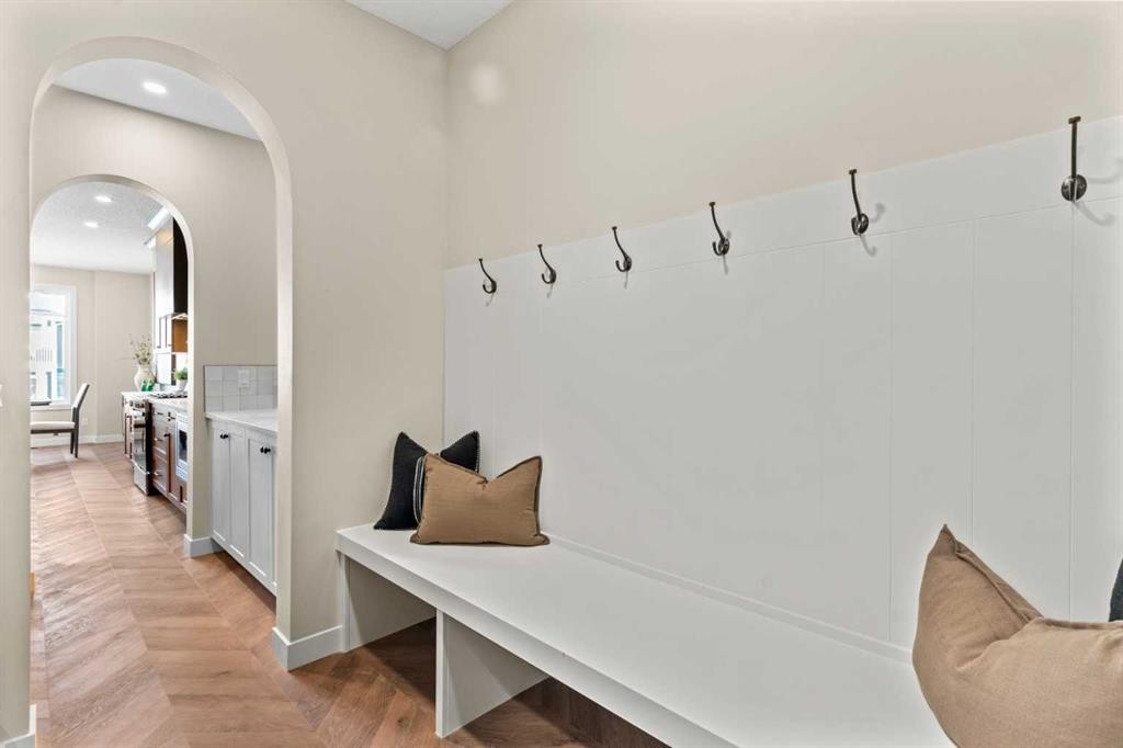 47 Sundown Crescent, Cochrane, AB - Indoor Photo Showing Other Room