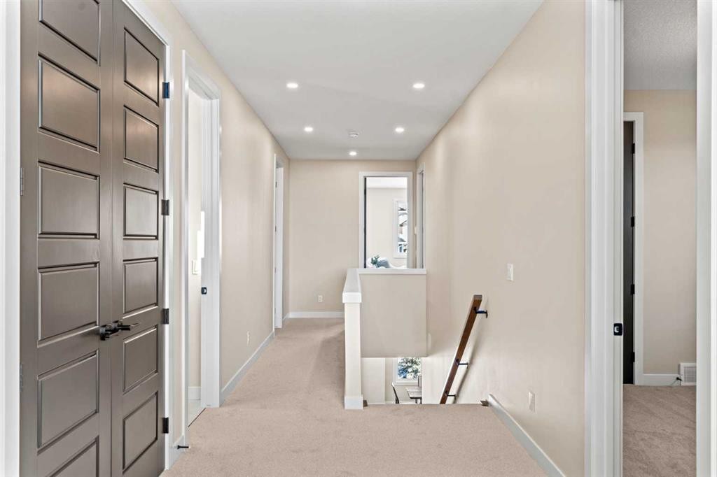 47 Sundown Crescent, Cochrane, AB - Indoor Photo Showing Other Room