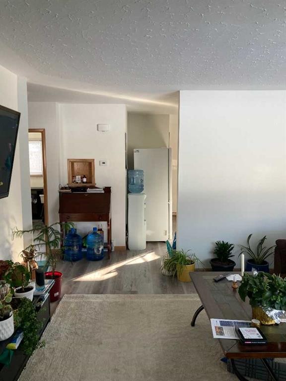 84 Waterloo Drive Sw, Calgary, AB - Indoor