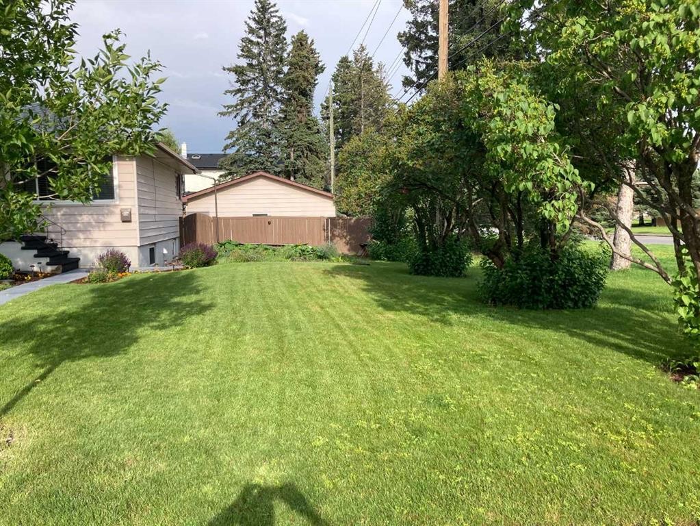 84 Waterloo Drive Sw, Calgary, AB - Outdoor