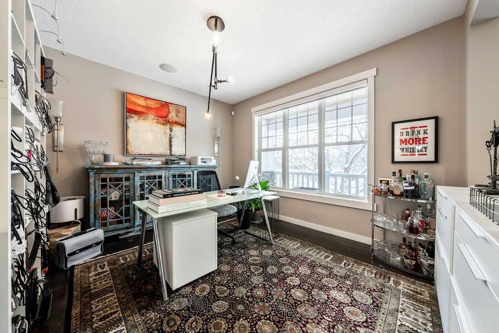 78 Ypres Green Sw, Calgary, AB - Indoor