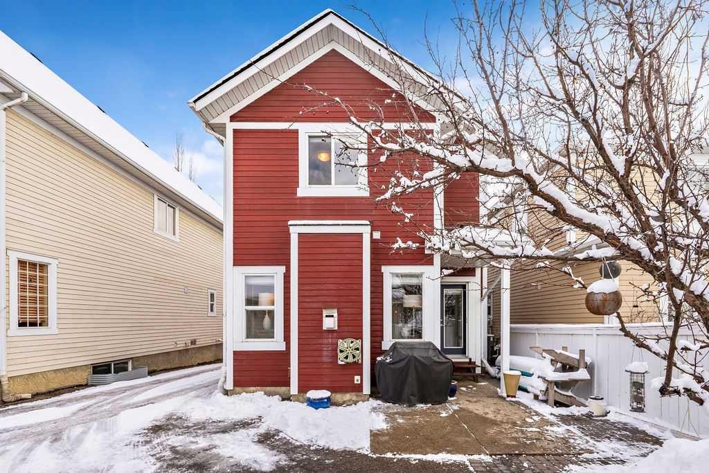 78 Ypres Green Sw, Calgary, AB - Outdoor