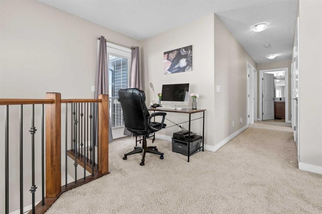 8487 Saddlebrook Drive Ne, Calgary, AB - Indoor Photo Showing Office