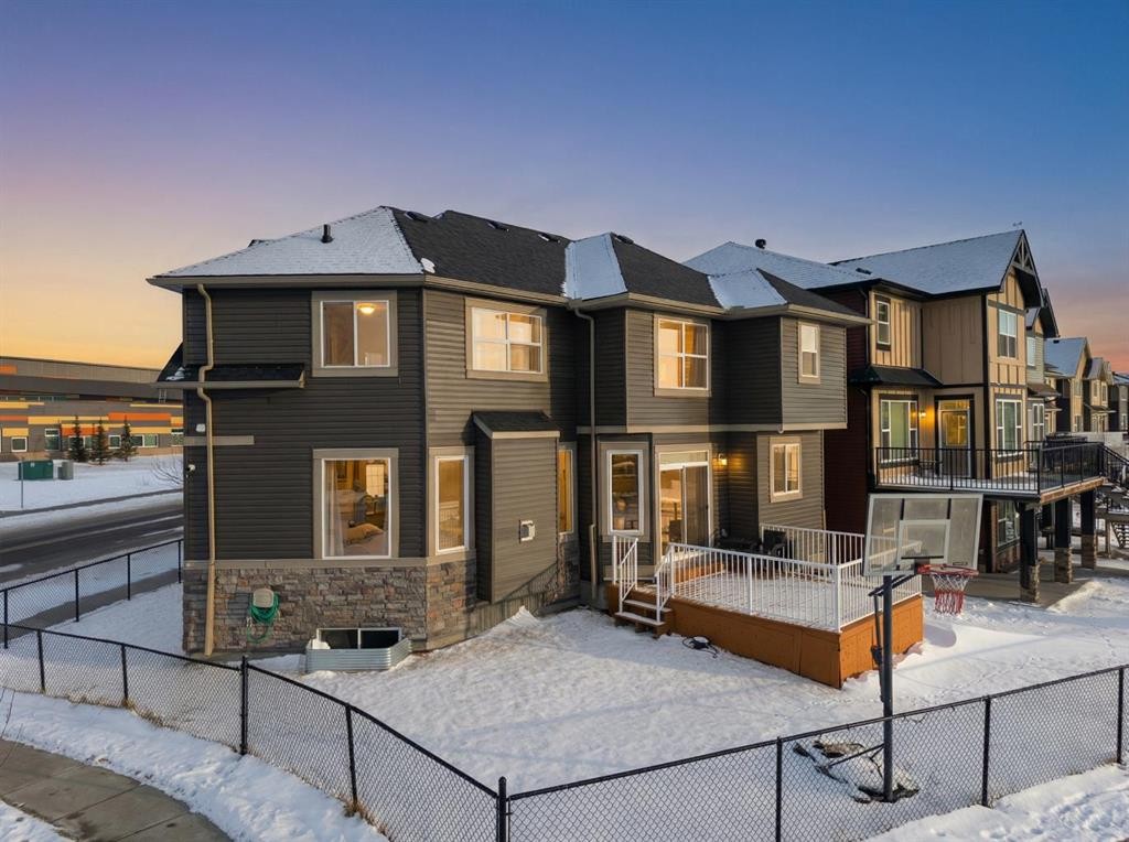 8487 Saddlebrook Drive Ne, Calgary, AB - Outdoor With Deck Patio Veranda