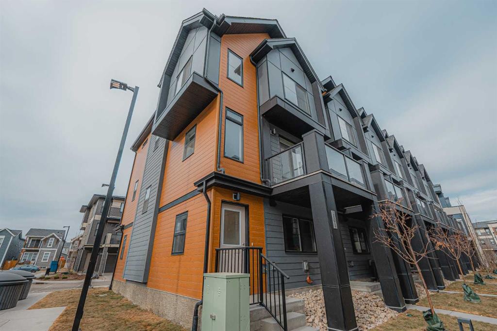 101-550 Seton Circle Se, Calgary, AB - Outdoor With Balcony