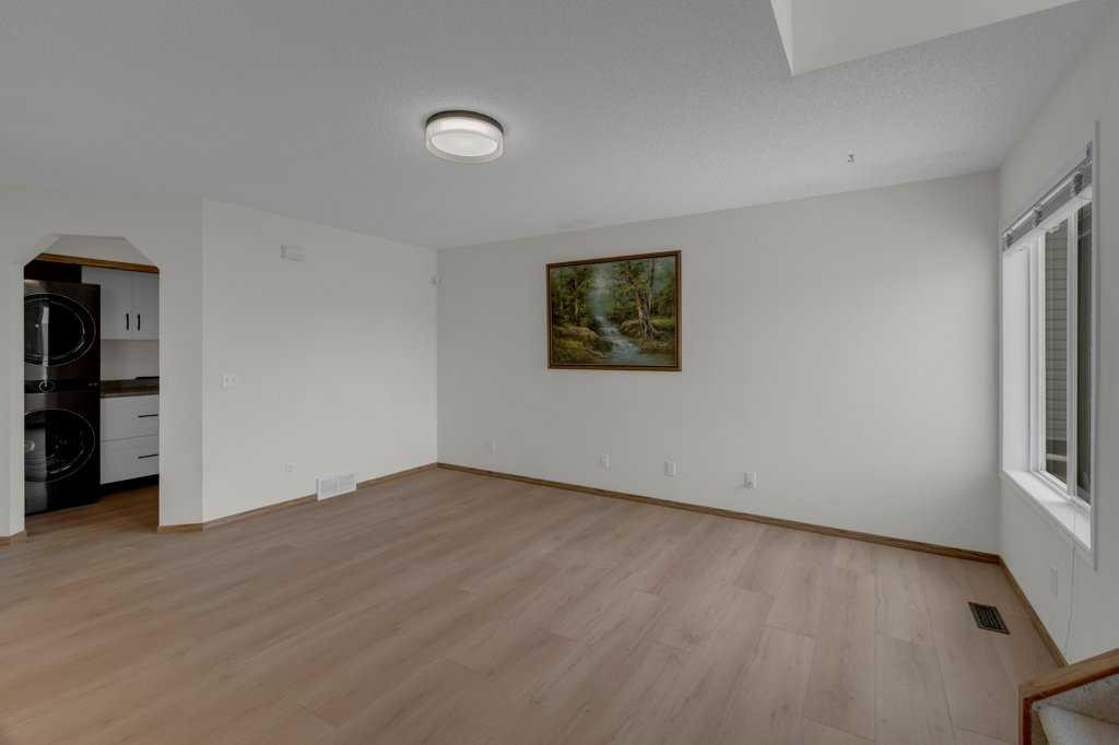 9473 Hidden Valley Drive Nw, Calgary, AB