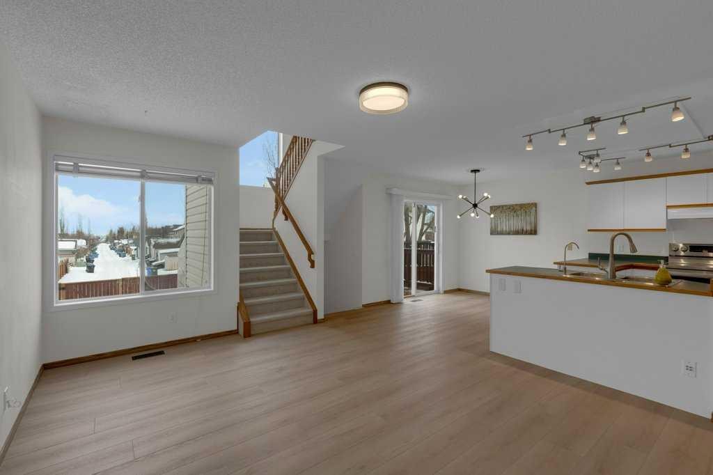 9473 Hidden Valley Drive Nw, Calgary, AB
