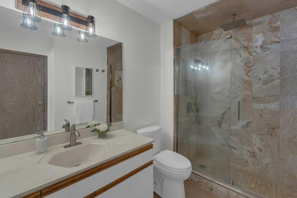 9473 Hidden Valley Drive Nw, Calgary, AB