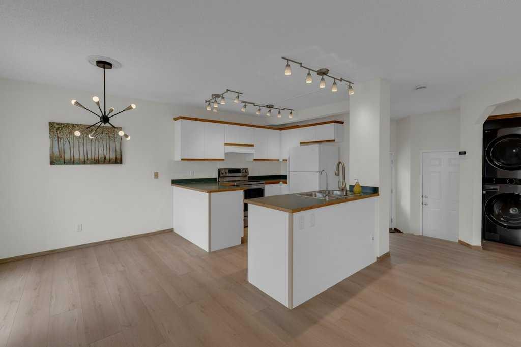 9473 Hidden Valley Drive Nw, Calgary, AB