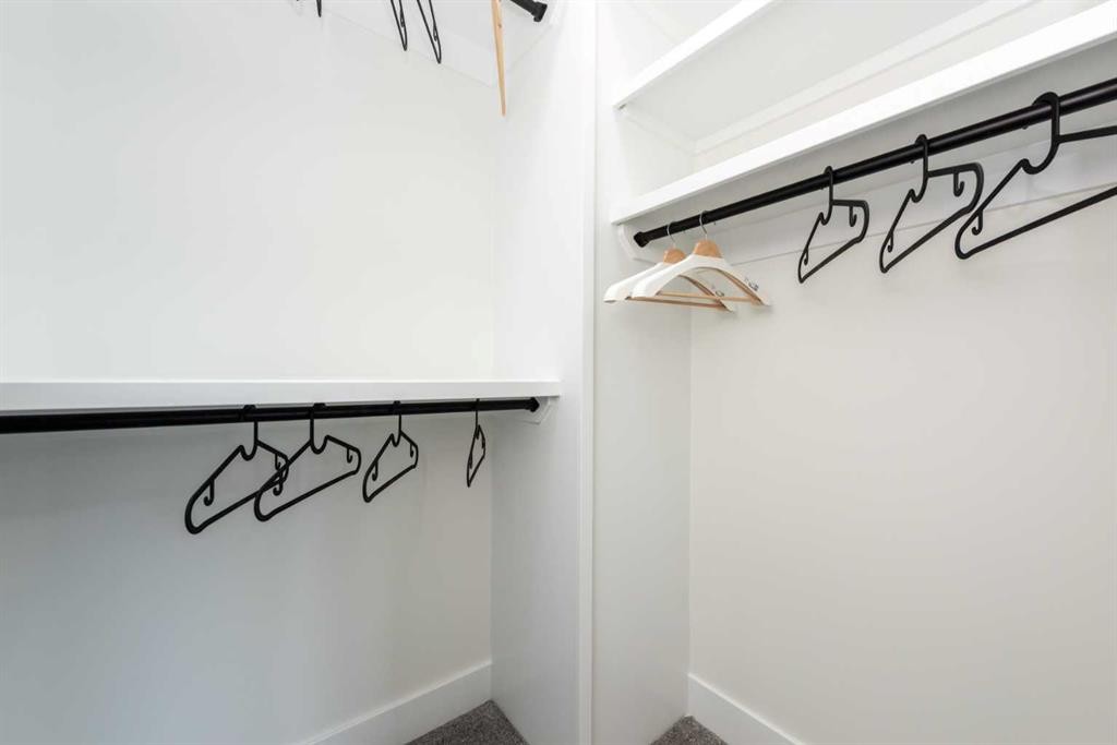 31 Harvard Street Nw, Calgary, AB - Indoor