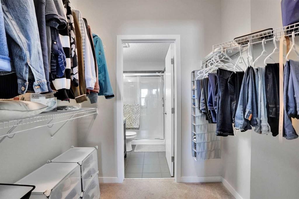 208-402 Marquis Lane Se, Calgary, AB - Indoor With Storage
