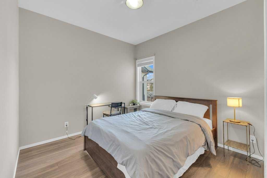 8 Horne Close, Sylvan Lake, AB