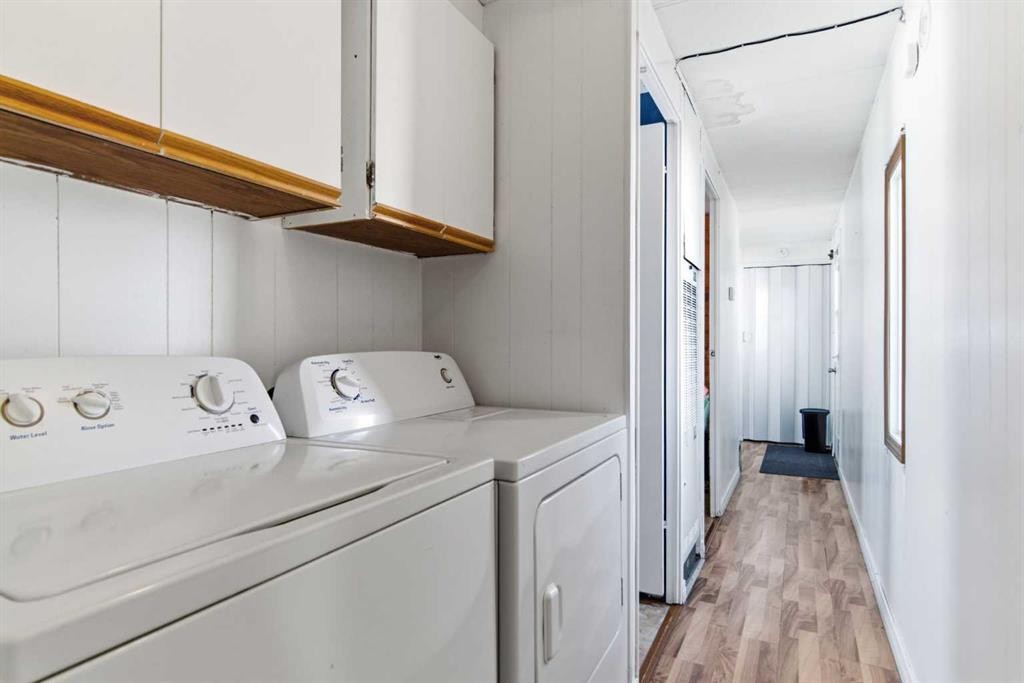 232003 Range Road 242, Namaka, AB - Indoor Photo Showing Laundry Room