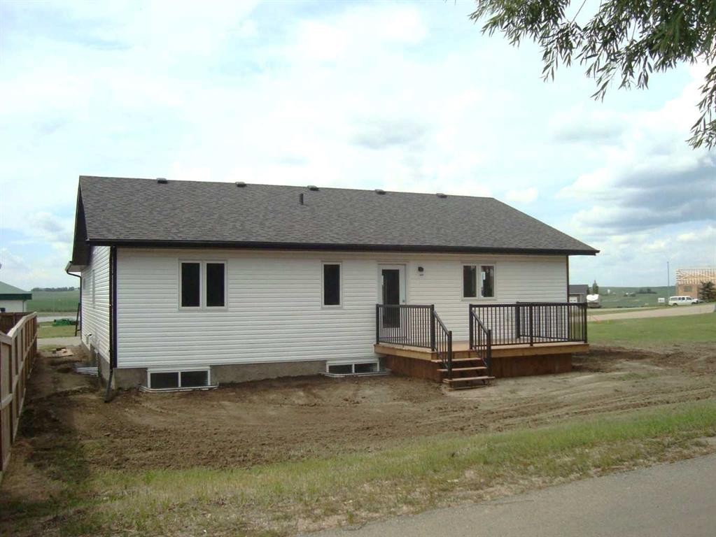 2 Evron Place, Trochu, AB - Outdoor With Deck Patio Veranda With Exterior