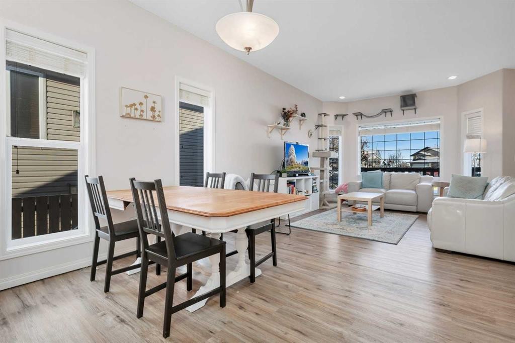 2117 25 Avenue, Didsbury, AB