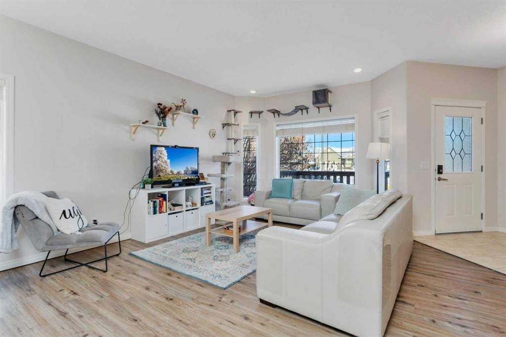 2117 25 Avenue, Didsbury, AB