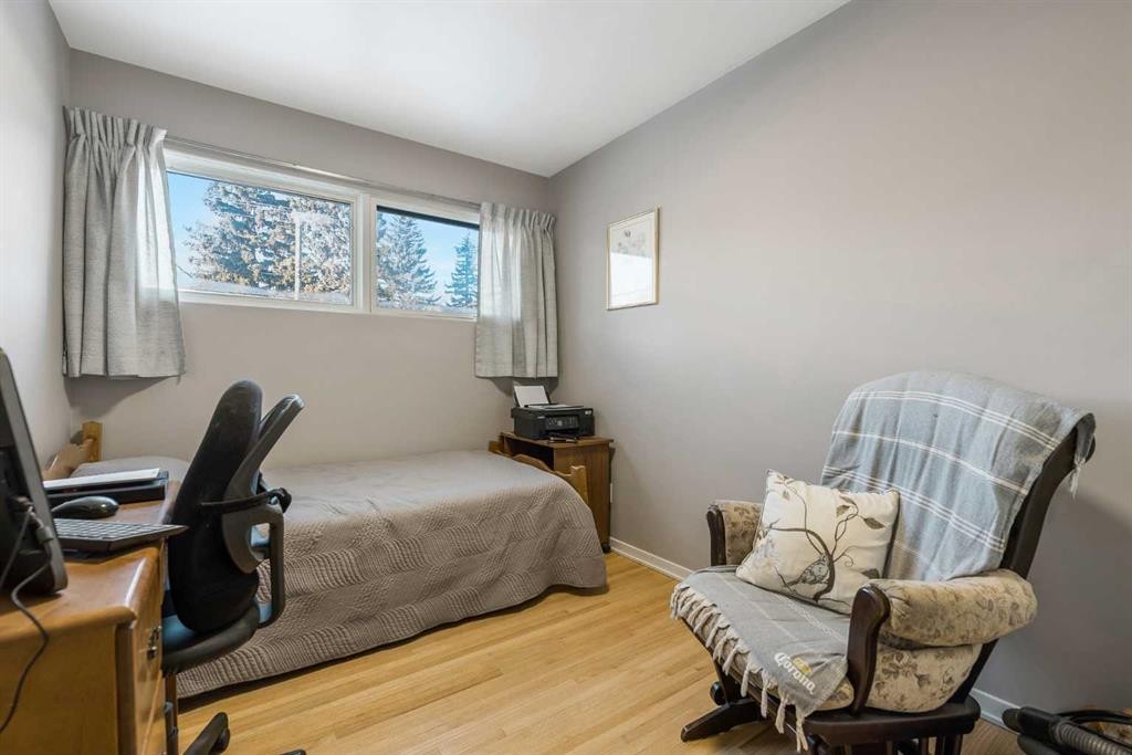 126 Springwood Drive Sw, Calgary, AB - Indoor