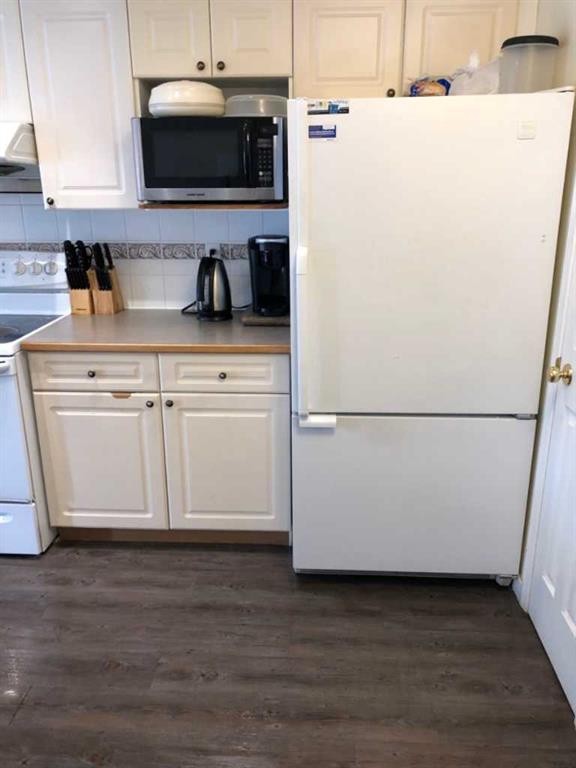 9436 Hidden Valley Drive Nw, Calgary, AB