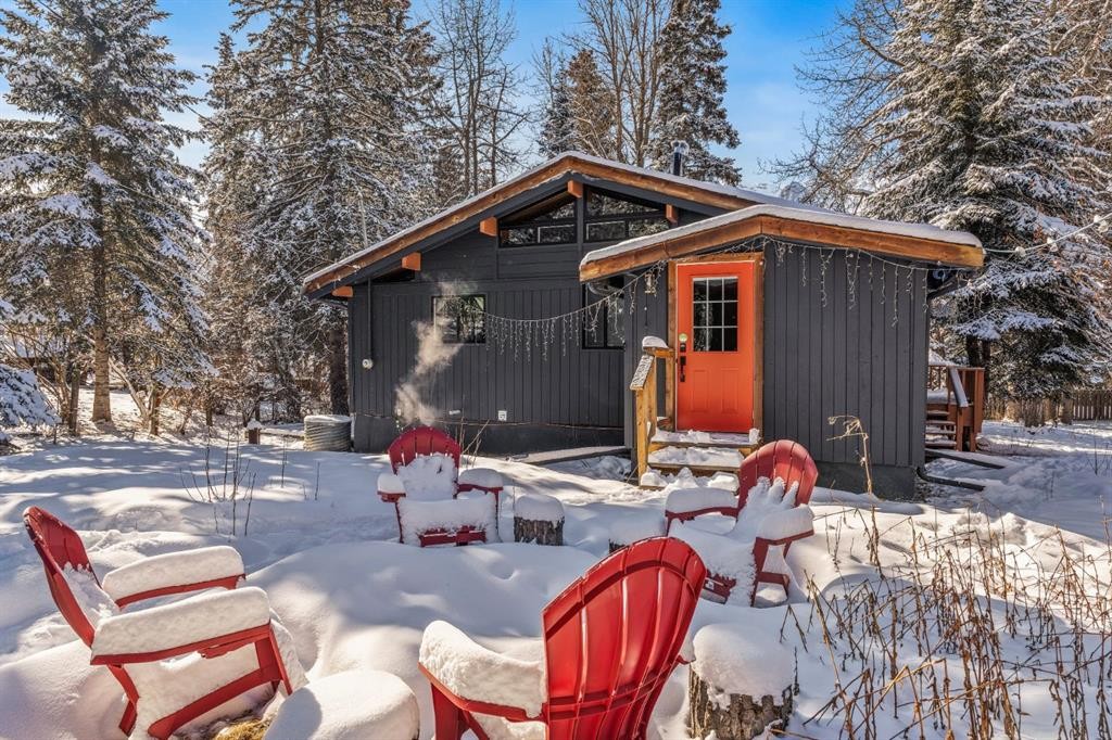 126 Elk Street, Harvie Heights, AB - Outdoor