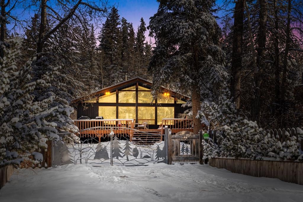 126 Elk Street, Harvie Heights, AB - Outdoor