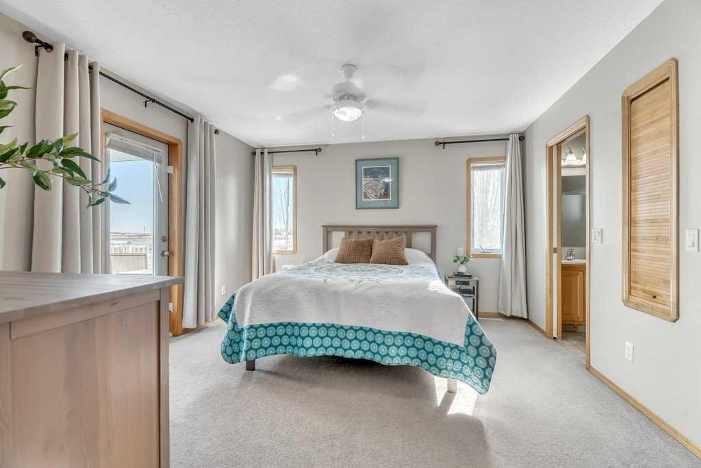 133 Parklane Drive, Strathmore, AB - Indoor Photo Showing Bedroom