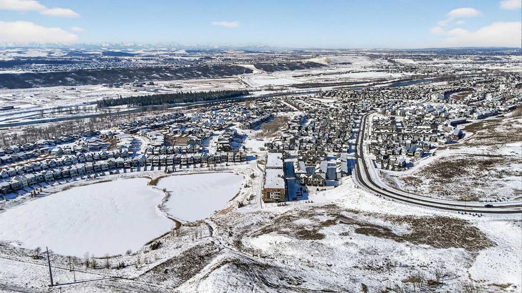 302 Cranbrook Square Se, Calgary, AB