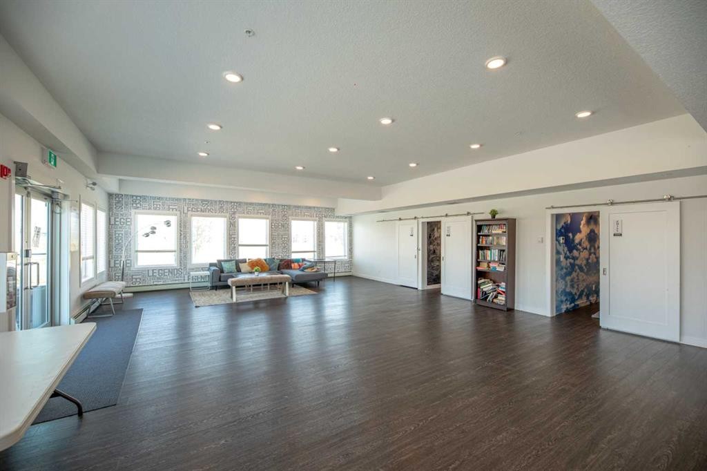 2126-76 Cornerstone Passage Ne, Calgary, AB - Indoor