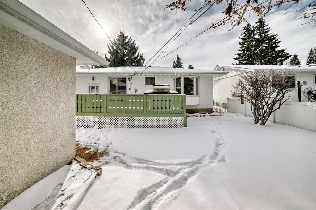 3408 Boulton Road Nw, Calgary, AB - Outdoor With Deck Patio Veranda