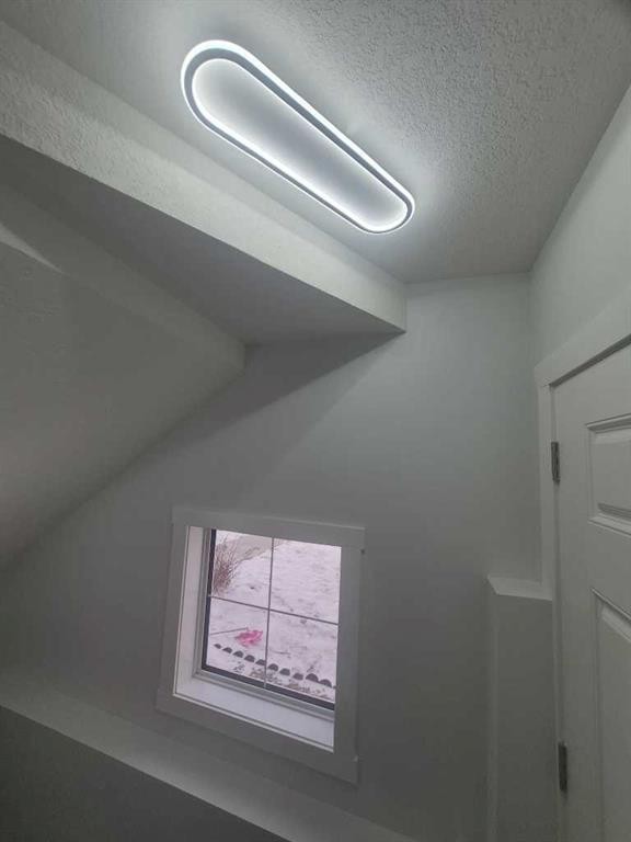 47 Lake Street, Rural Red Deer County, AB - Indoor Photo Showing Other Room