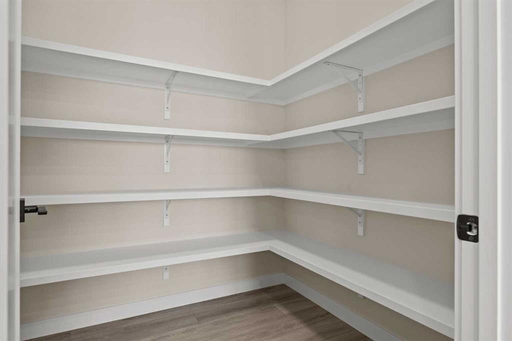 462 Kinniburgh Loop, Chestermere, AB - Indoor With Storage