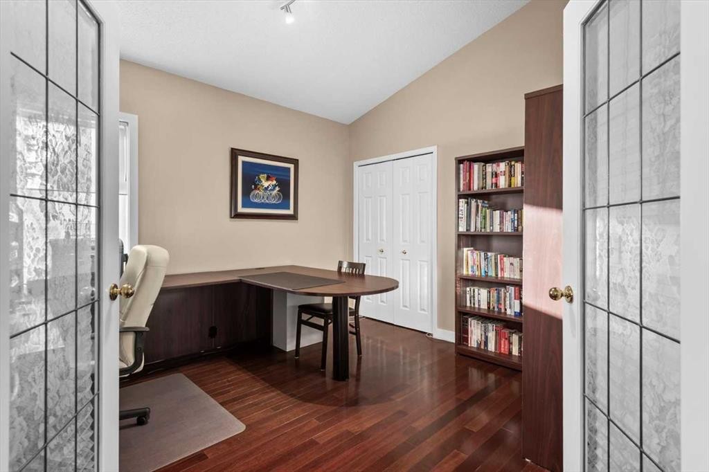22 Varsity Estates Close Nw, Calgary, AB - Indoor