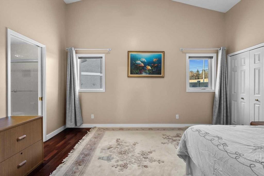 22 Varsity Estates Close Nw, Calgary, AB - Indoor Photo Showing Bedroom
