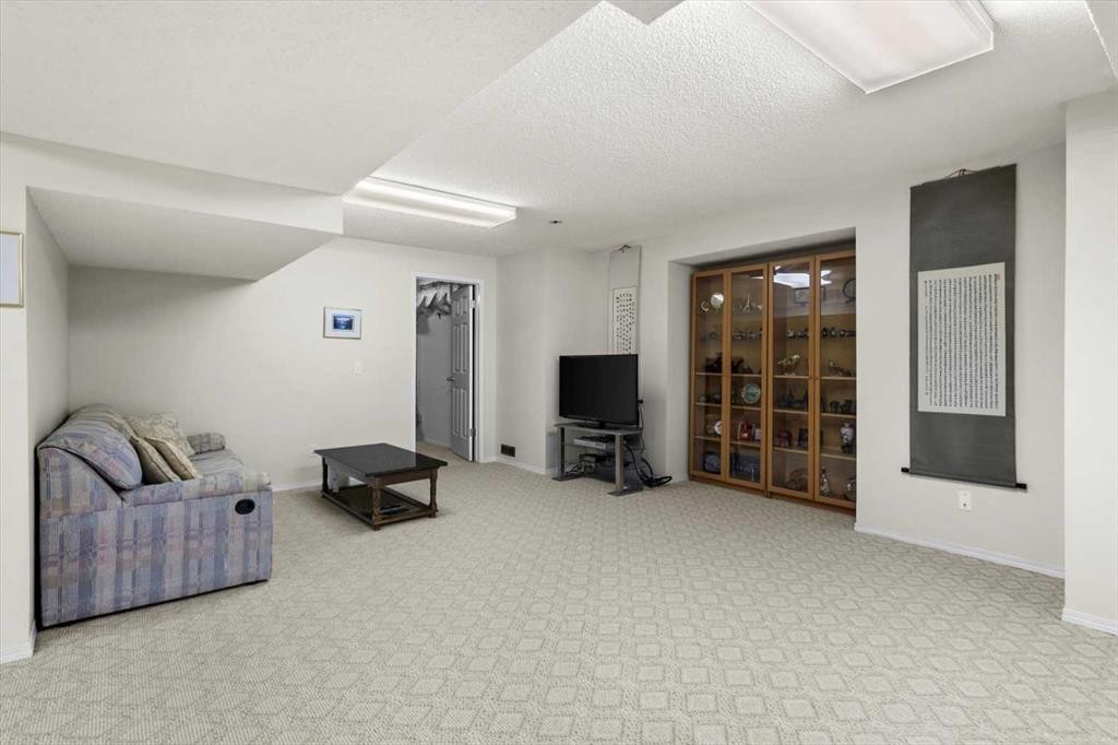 22 Varsity Estates Close Nw, Calgary, AB - Indoor