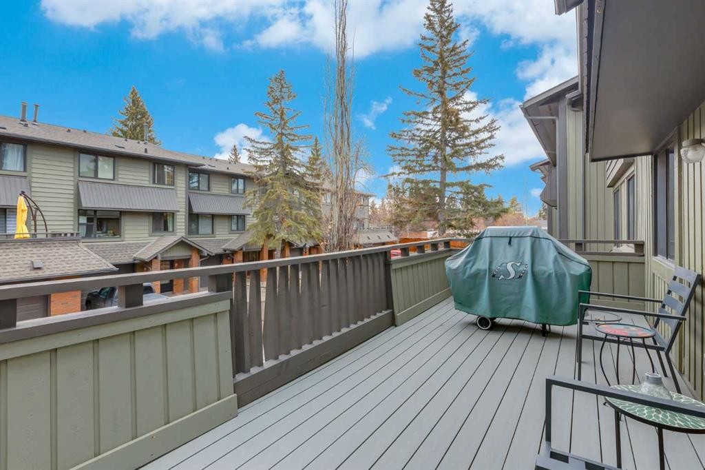 59-10030 Oakmoor Way Sw, Calgary, AB - Outdoor With Exterior