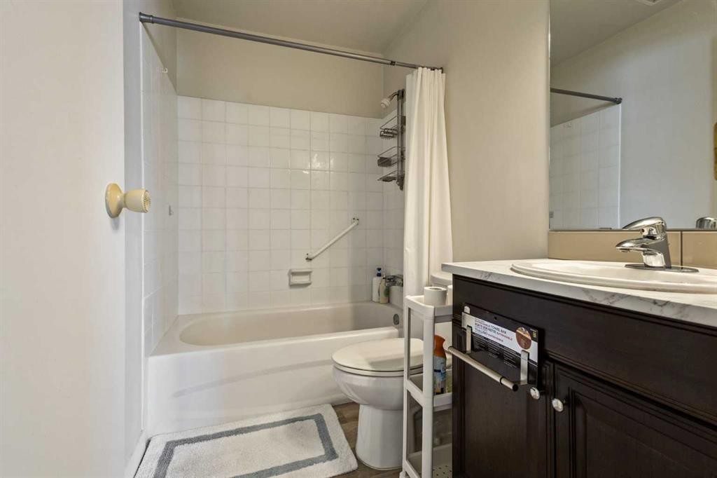 11027 24 Street Sw, Calgary, AB